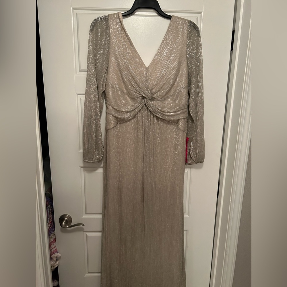 Women’s dress